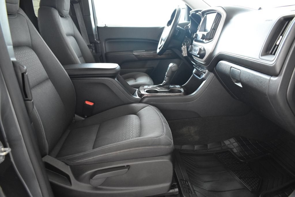2017 GMC Canyon — interior view